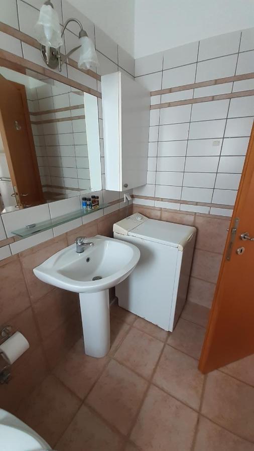 Elissos Appartment Monemvasia Yefira Εξωτερικό φωτογραφία